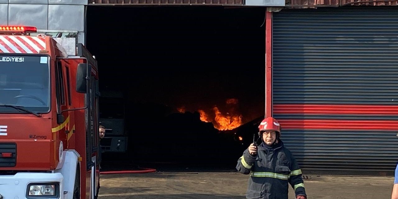 Kocaeli’de fabrika yangını