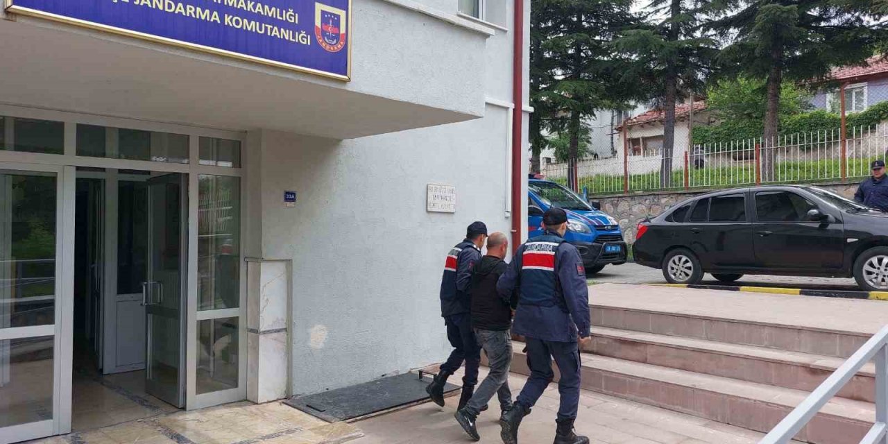 Eskişehir’de aranan 6 şahıs jandarma ekiplerince yakalandı