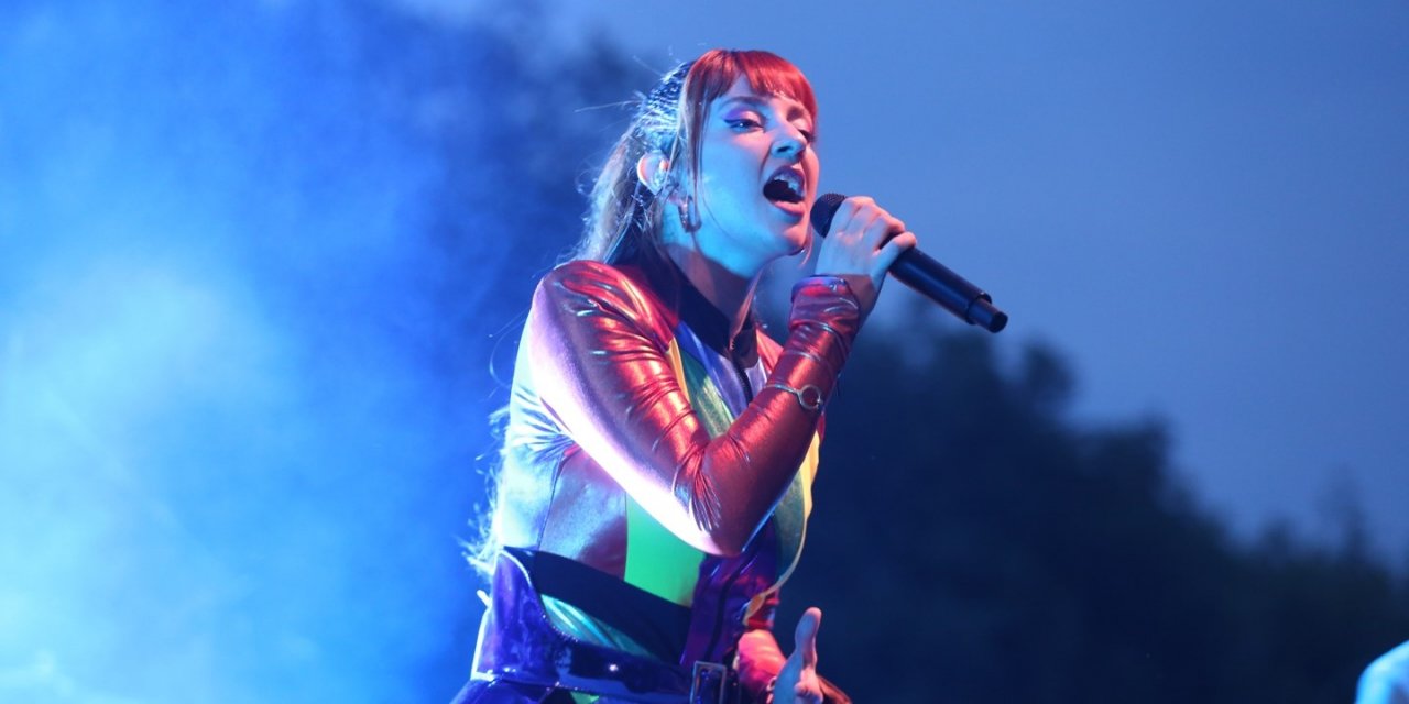 Nilüfer Nova Norda ile coştu