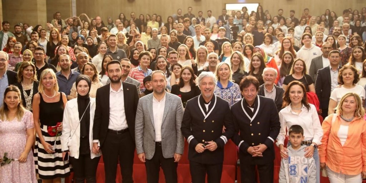 Niğde’de ’Süt Kardeşler’ Tiyatro Oyunu Sahnelendi