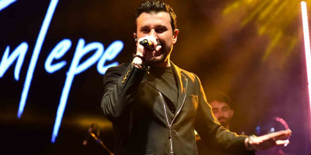 Gökhan Tepe, Bursalılara unutulmaz bir gece yaşattı