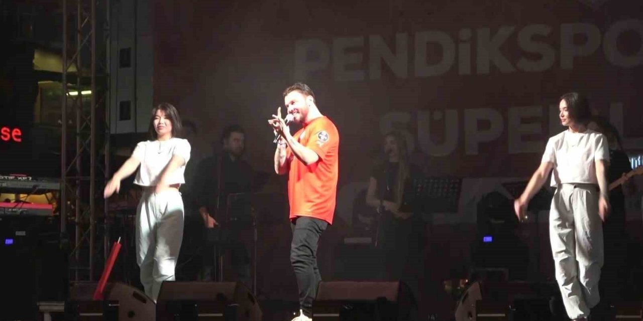 Pendikspor, Süper Lig’e yükselişini coşkuyla kutladı