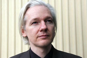 Assange bugün mahkemeye çıkıyor