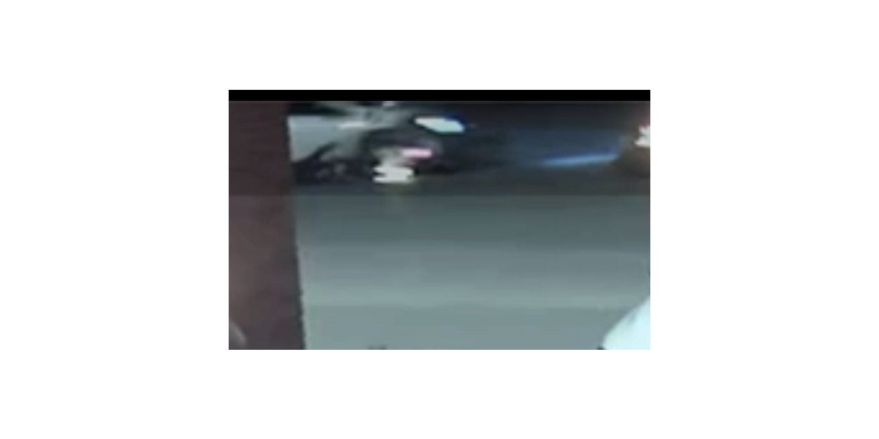 Bursa’da otomobil ile motosikletin kazası kamerada