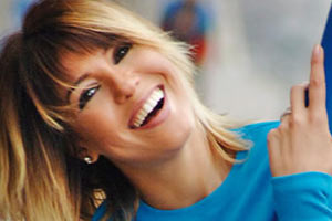 Ünlü sanatçı ekranlara dönüyor