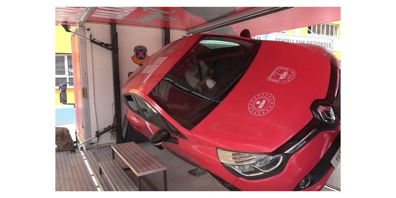 Jandarma mobil trafik eğitim tırı Erciş’te