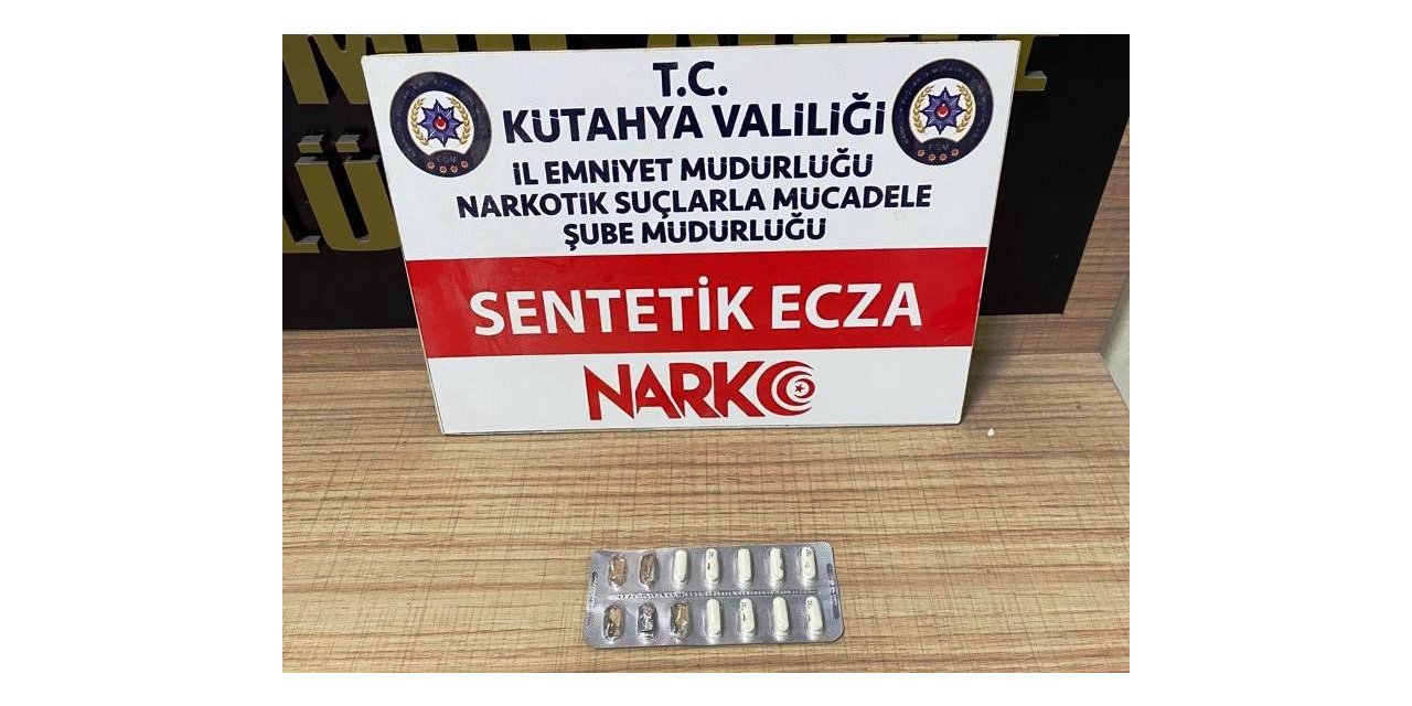 Kütahya’da bir adreste yapılan aramada uyuşturucu hap ele geçirildi