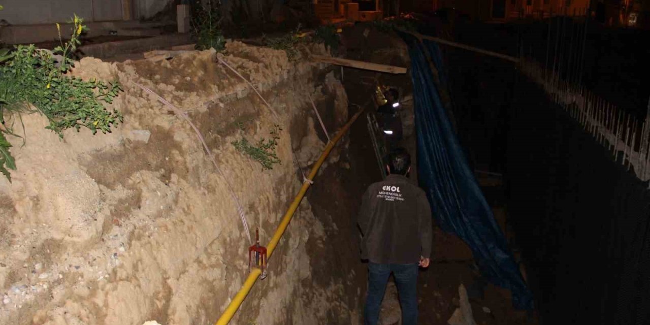 Toprak kaymasında ana doğalgaz borusu zarar görünce faciadan dönüldü