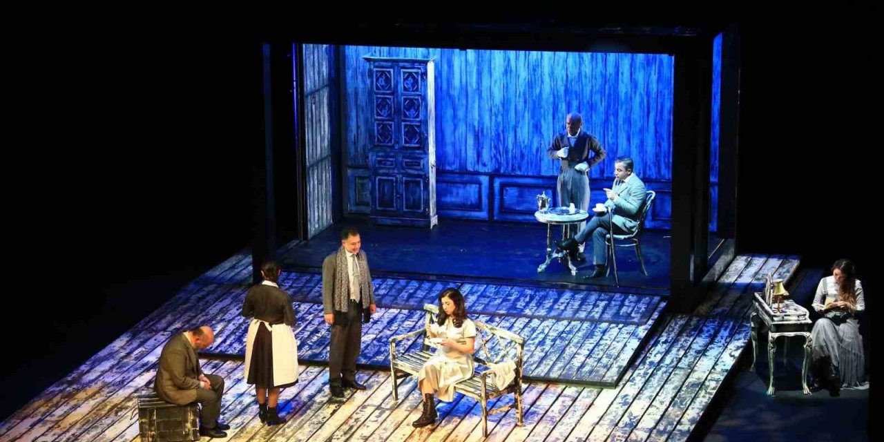 Denizlililer, Tiyatro Festivali’ne akın etti