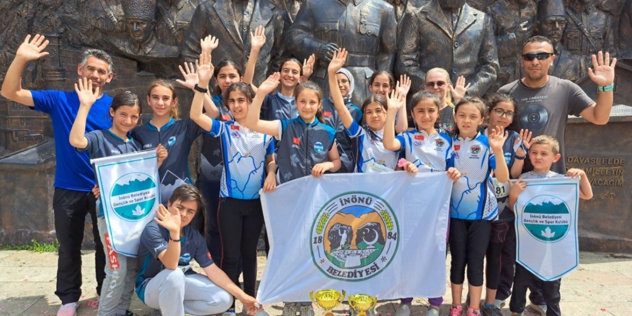 Türkiye Oryantiring Şampiyonasında Türkiye Şampiyonluğu ve ikinciliği İnönü’den