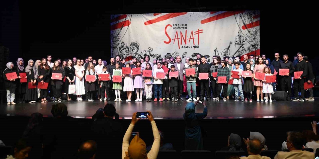 Konya Selçuklu Sanat Akademisi sanatın her dalında! Tiyatro Yarışması ödülleri sahiplerini buldu