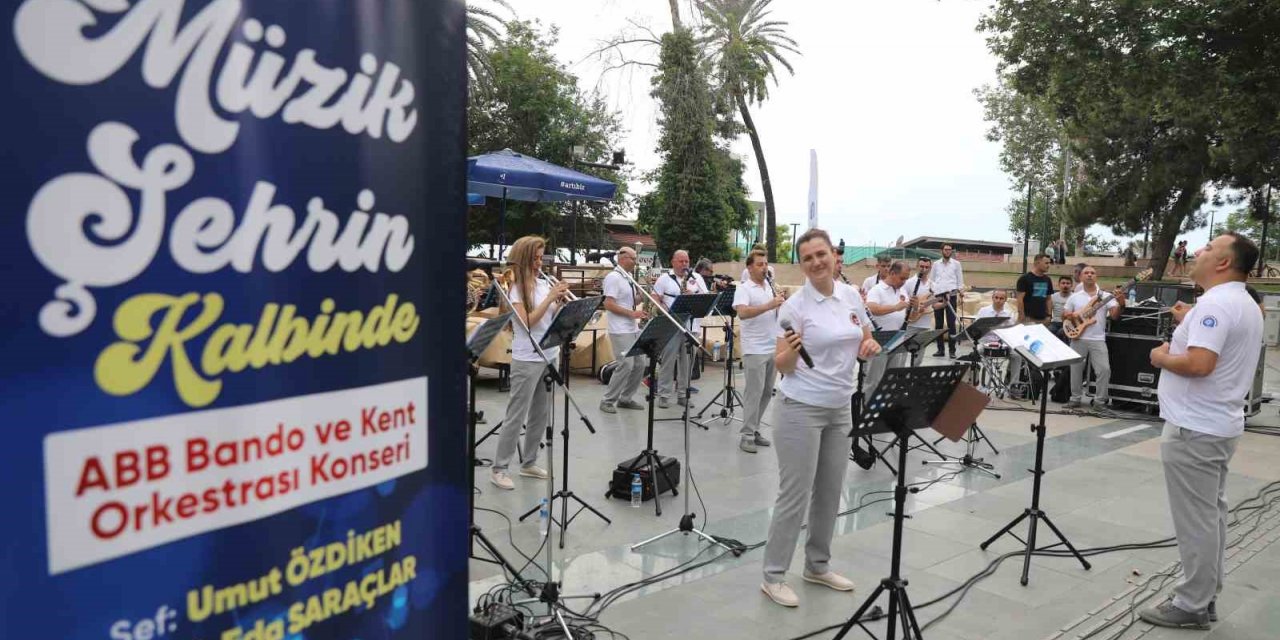 Şehrin kalbinde müzik keyfi