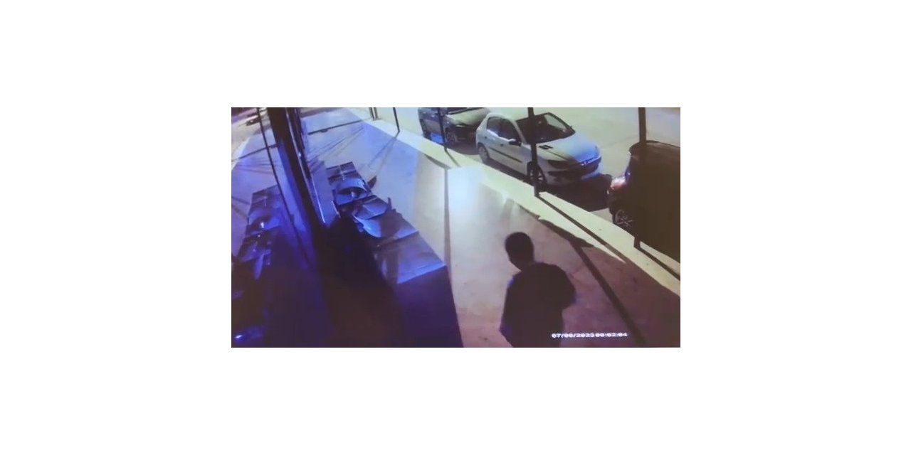 Sandalye hırsızı kamerada