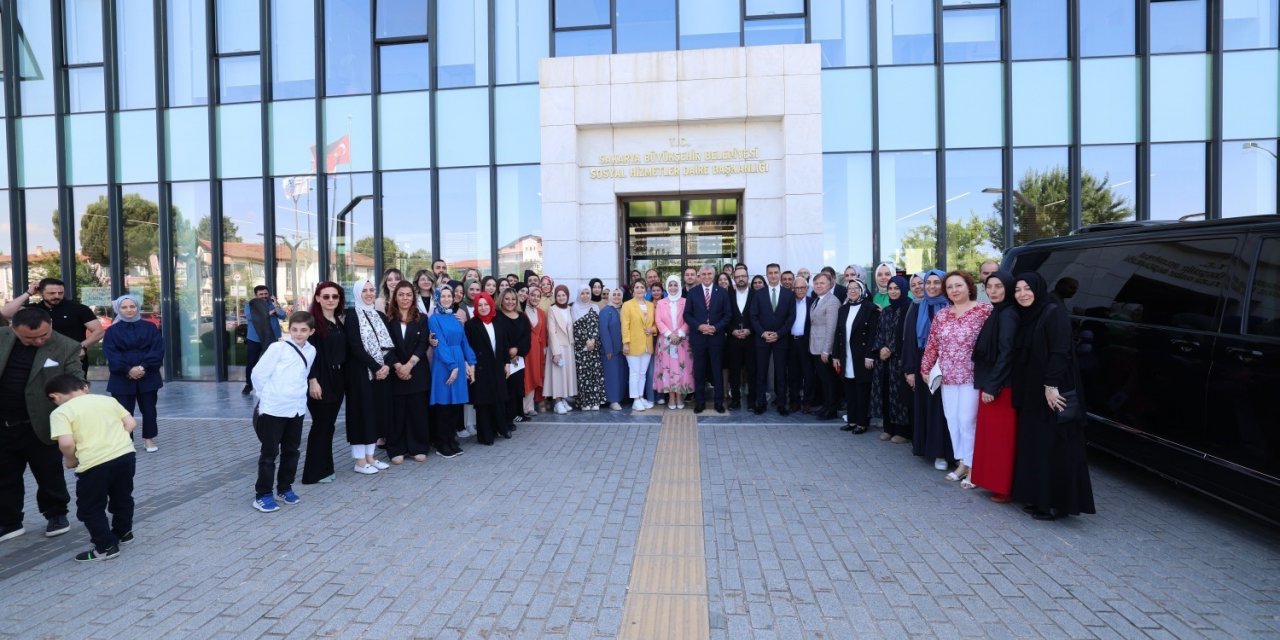 Başkan Yüce, SGM’de öğrencilerin yılsonu heyecanına ortak oldu