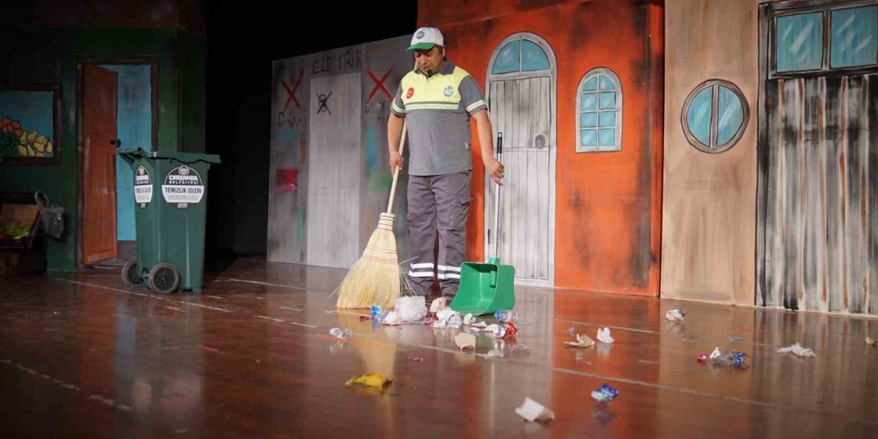 ’Çöp Avcısı’ miniklerle buluştu