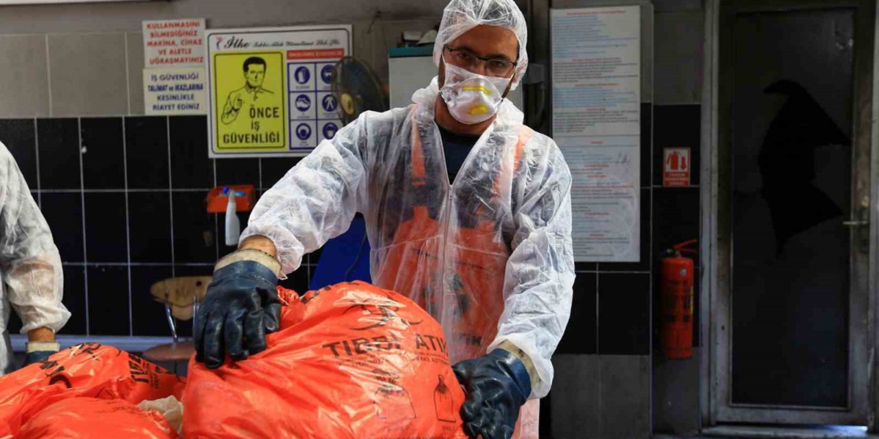 Tıbbi atıklar Büyükşehir tesisinde bertaraf ediyor