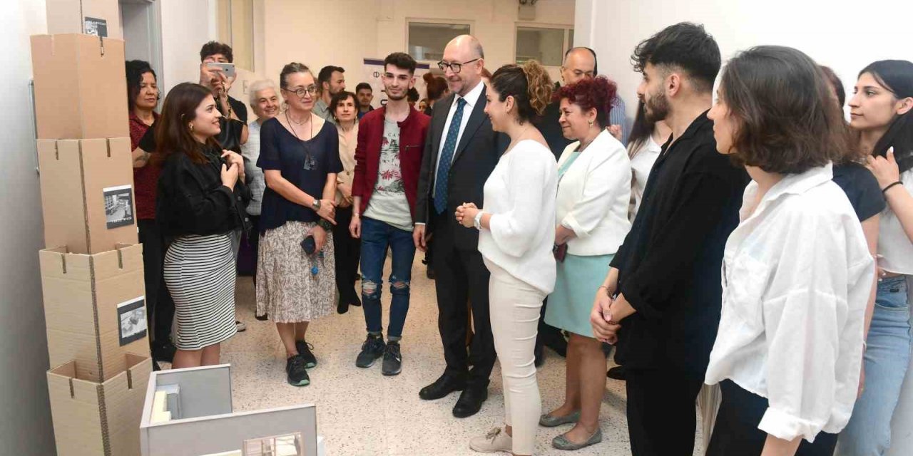 Engelliler Entegre Yüksekokulu’ndan “Yıl Sonu Sergisi”