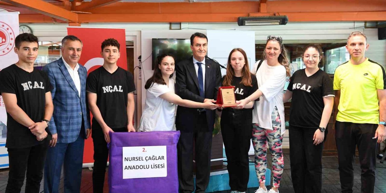 Okullar yarışıyor çevre kazanıyor