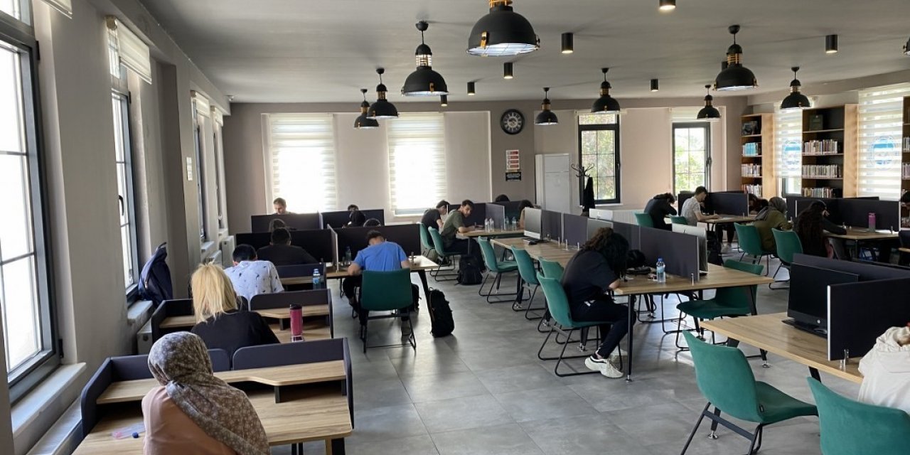 Akıl Küpü Kütüphanelerinde TYT ve AYT Denemesi Yapıldı