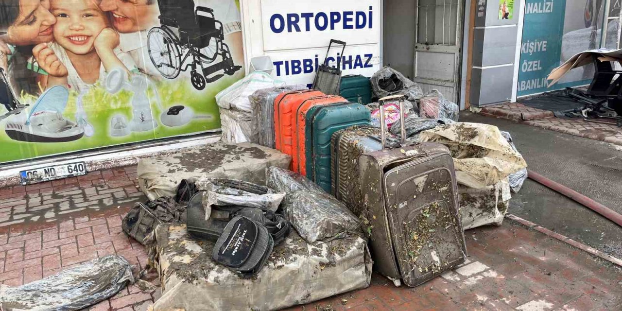 Başkentte sel sonrası mağdur esnaf: “3 milyonun üzerinde bir zararımız var”