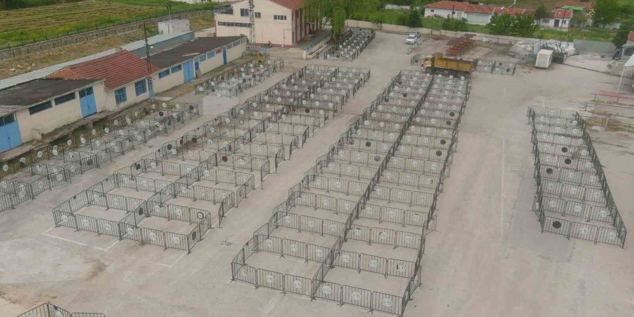 Bozüyük’te kurban satış yerleri hazırlandı