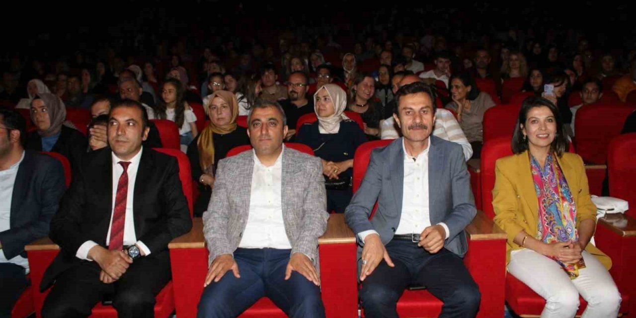 Aşık Veysel Sivas’ta anıldı