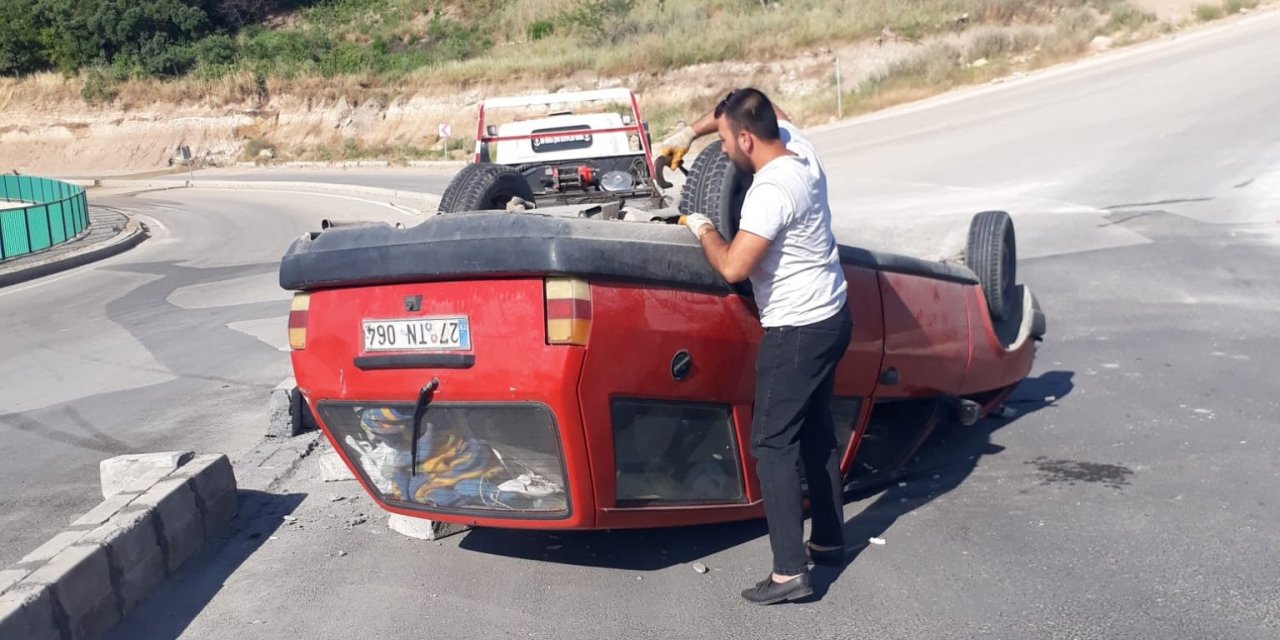 Kontrolden çıkan otomobil takla attı: 4 yaralı