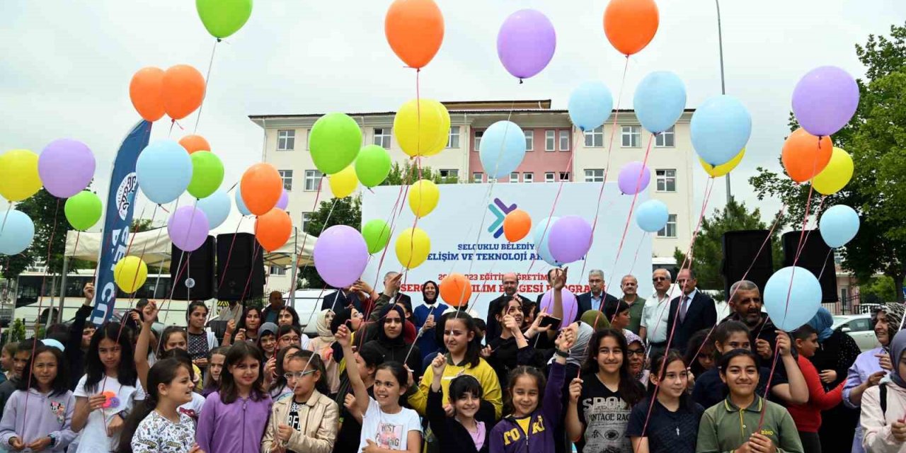 Konya Beyhekim Gelişim ve Teknoloji Akademisi yılsonu sergisiyle dönemi kapattı