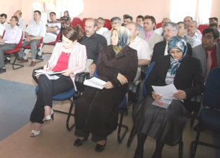 Kurumsal kapasite geliştirme seminerleri devam ediyor