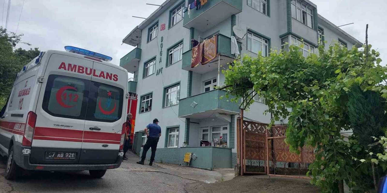 7 yaşındaki Muhammet, soğukkanlılığıyla ekipleri alarma geçirdi