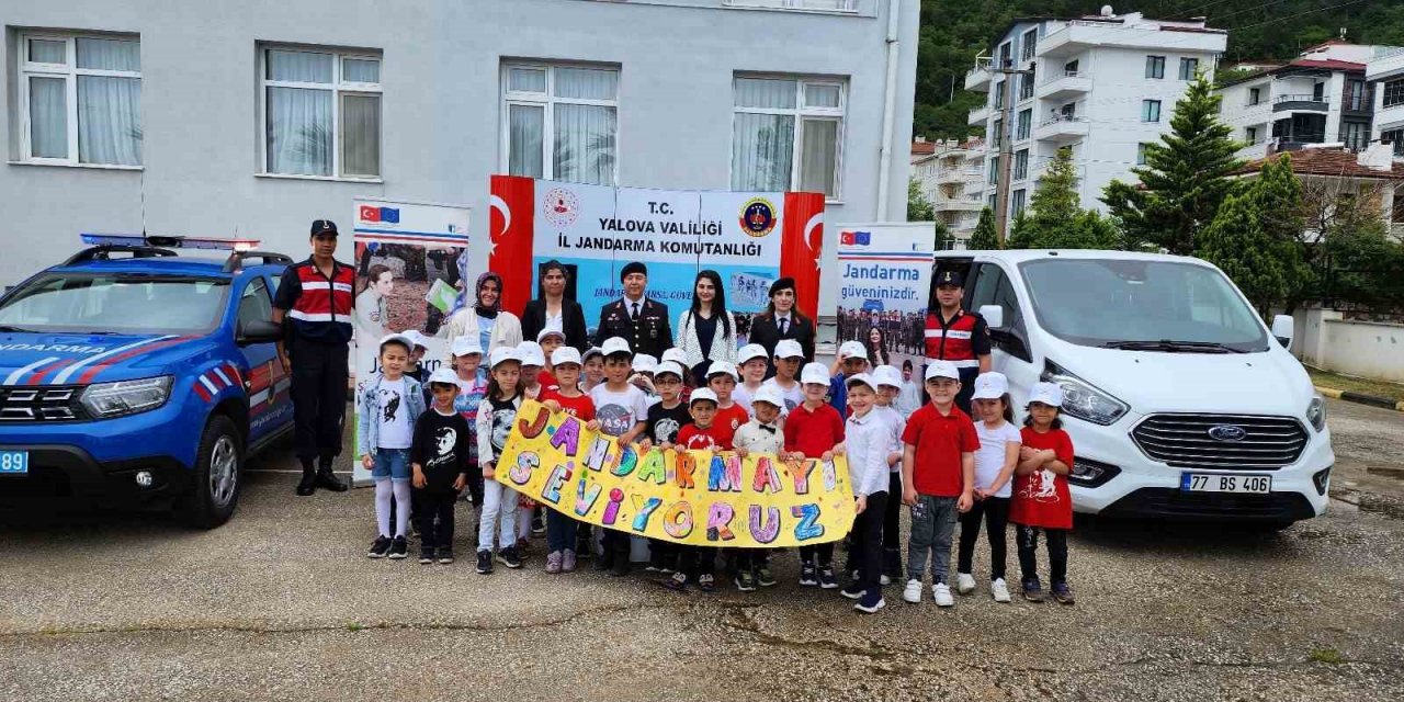 Esenköy’de minikler jandarmayı yakından tanıdı