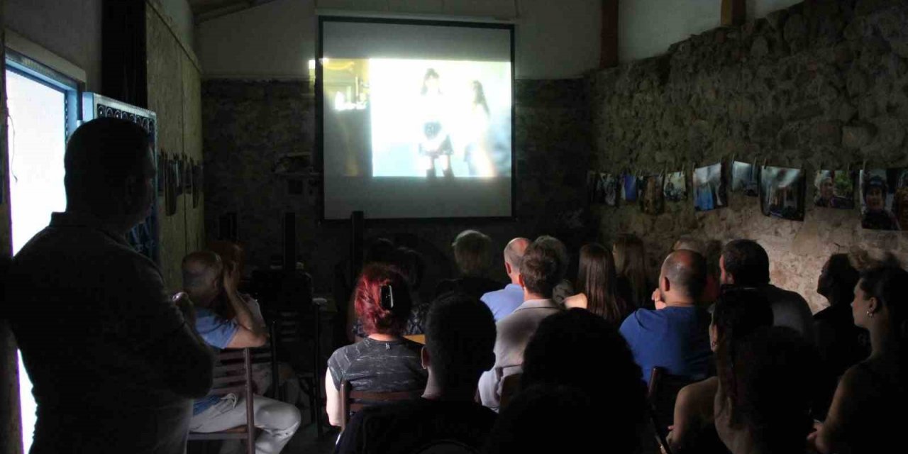 Öğretim üyesi Akdağ’ın ‘Sihir’ adlı filminin galası yapıldı