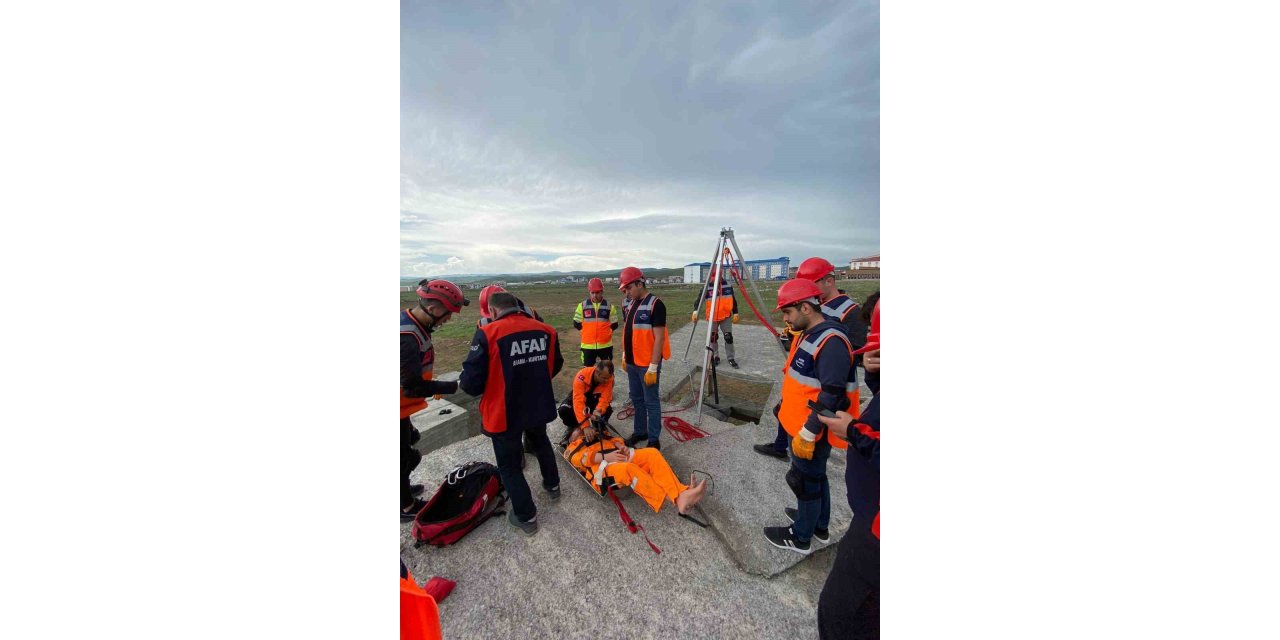 Kars’ta AFAD gönüllü eğitimleri sürüyor