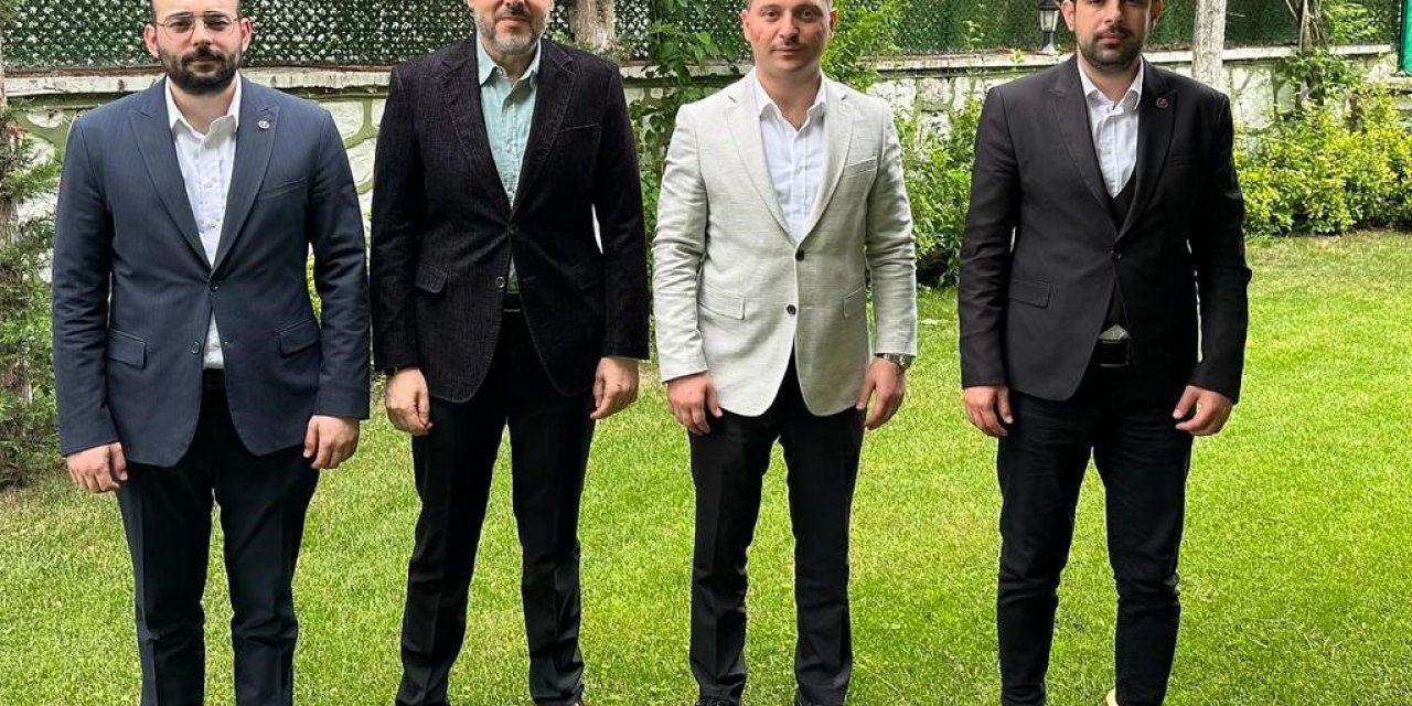 Başiskele eski belediye başkanı o isimleri evinde ağırladı