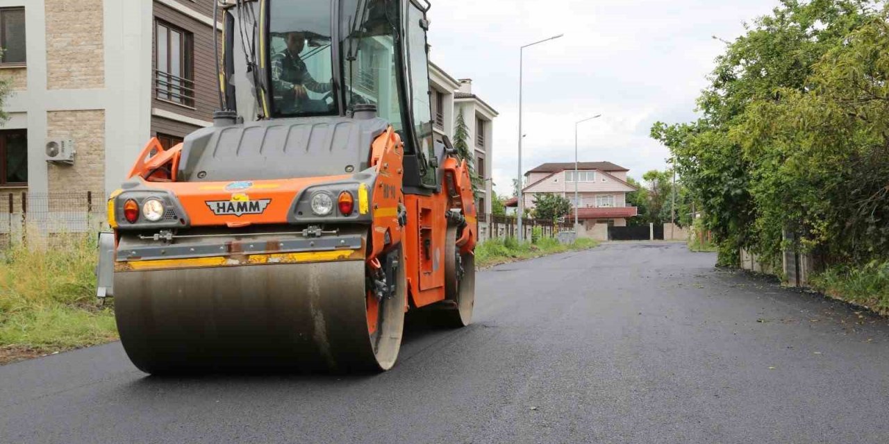 Serdivan’da asfalt çalışmaları devam ediyor