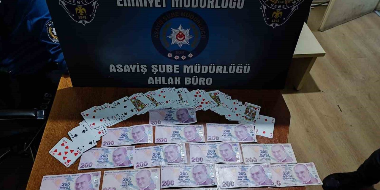 Kocaeli’de kumar oynayanlara baskın