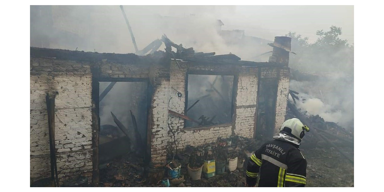 Tavşanlı’daki yangın korkuttu