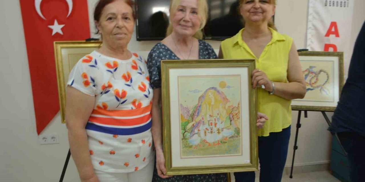 Ayvalık’ta minyatür ve tezhip sergisi