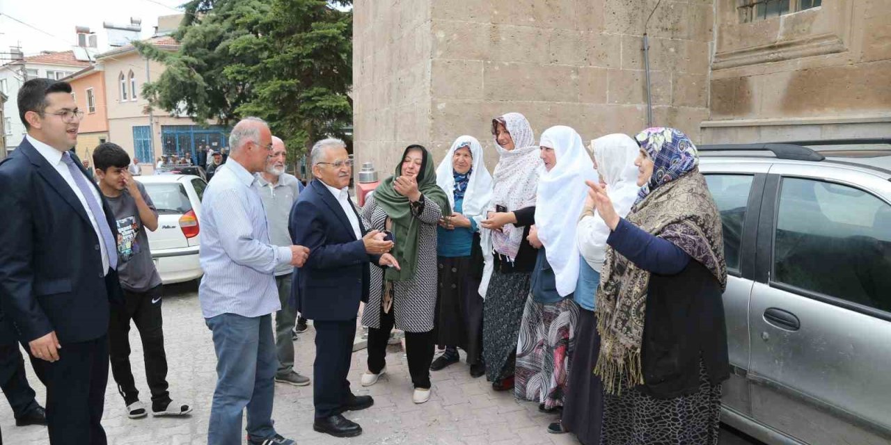 Başkan Büyükkılıç’a mahalle ziyaretlerinde yoğun ilgi