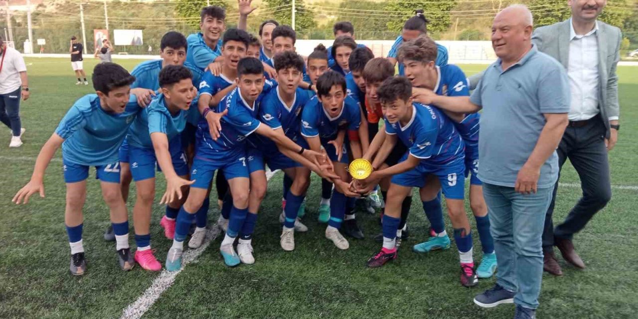 U15 Türkiye Şampiyonası 1. Kademe şampiyonu Eskişehir Odunpazarı Spor oldu