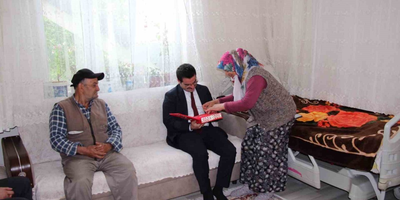 Kaymakam Han: “Devlet olarak şehit aileleri ve gazilerin her zaman yanlarındayız”