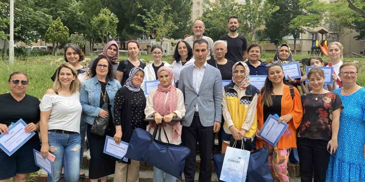 Esenyurtlular ilk yardım eğitimleriyle bilgilendiriliyor