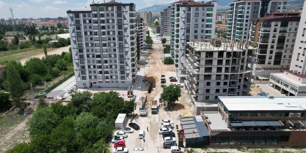 Niğde Belediyesi alt yapı çalışmalarına devam ediyor