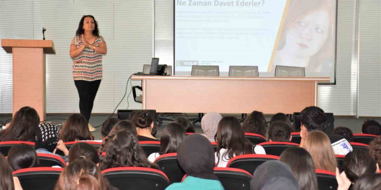 Teknoloji ve madde bağımlılığı seminerinden 9 bin öğrenci faydalandı