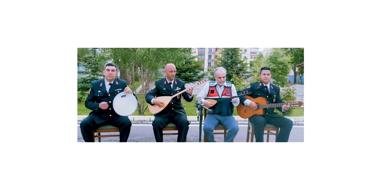 Jandarma personelinden anlamlı klip