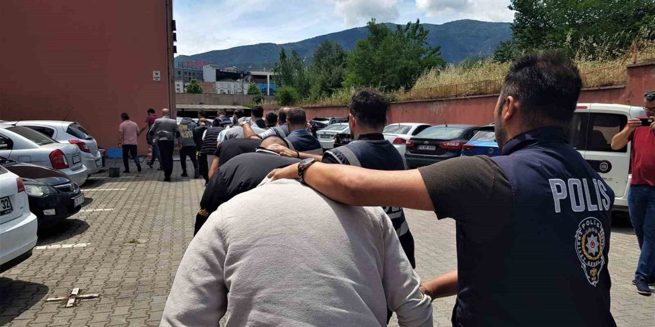 Karabük’te hırsızlık şüphelisi 10 kişi adliyeye sevk edildi