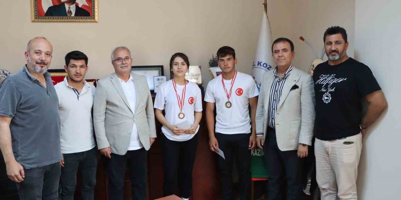 Başkan Özgan, Kozanlı boksörleri ağırladı