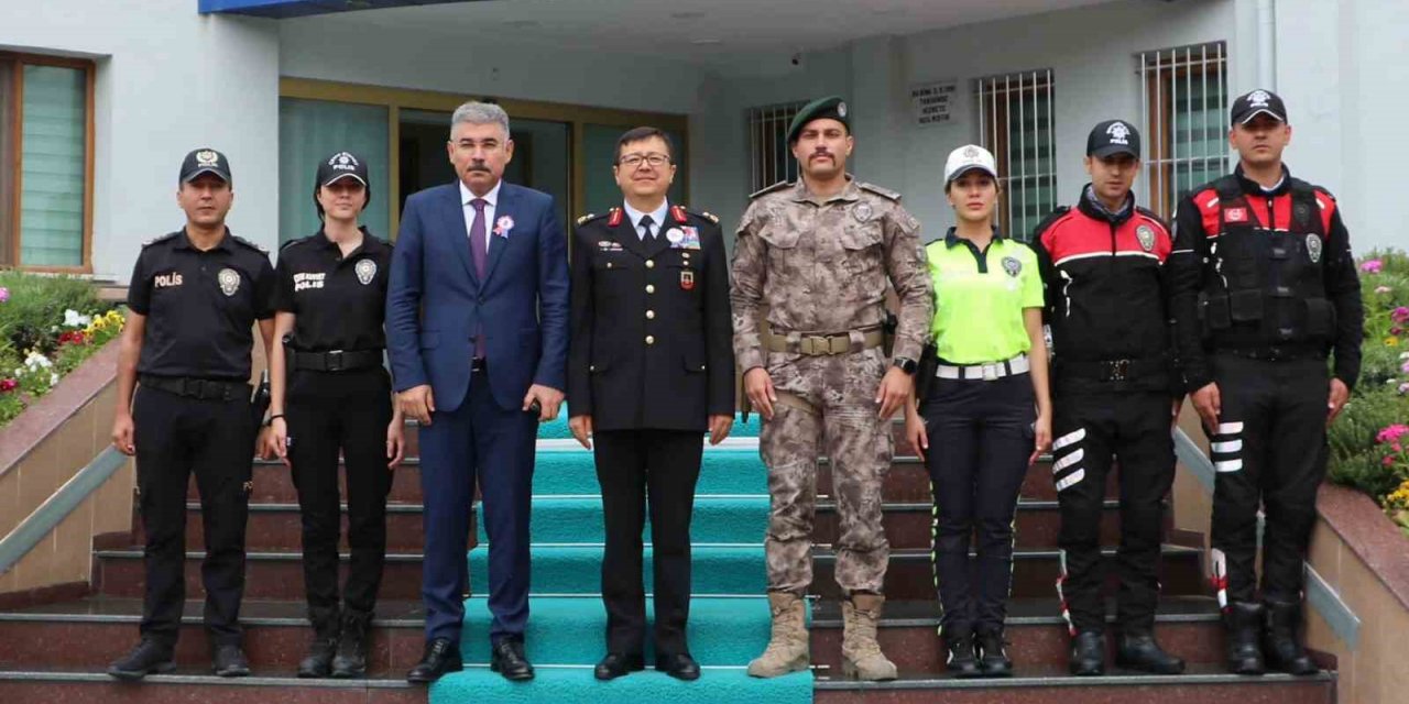 Karabörk’ten İl Jandarma Komutanlığı’na ziyaret