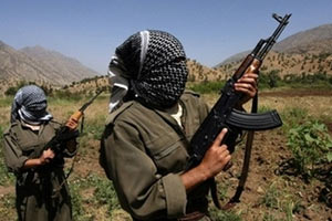 Terör örgütü PKK'dan esnafa baskı