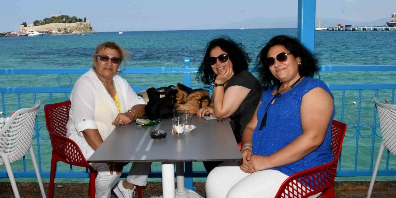 Kuşadası’nda Arya Tesisleri vatandaşaların vazgeçilmezi